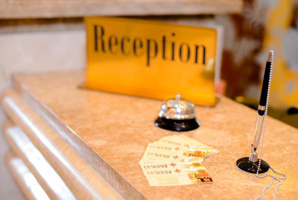 O Azamat Hotel Astana Ngoại thất bức ảnh