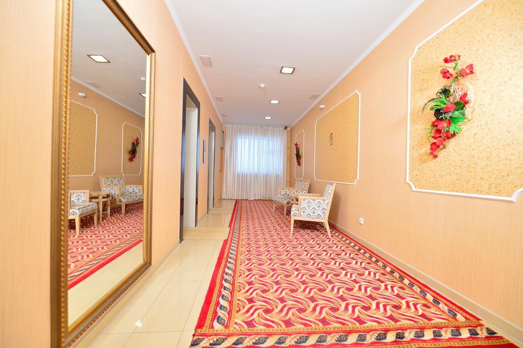 O Azamat Hotel Astana Ngoại thất bức ảnh