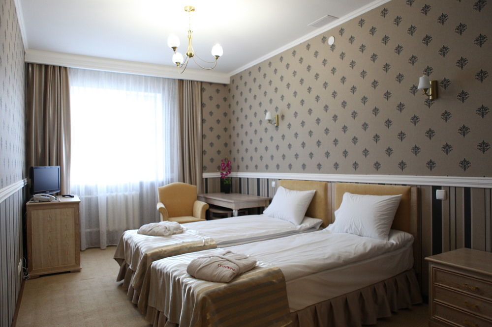 O Azamat Hotel Astana Ngoại thất bức ảnh
